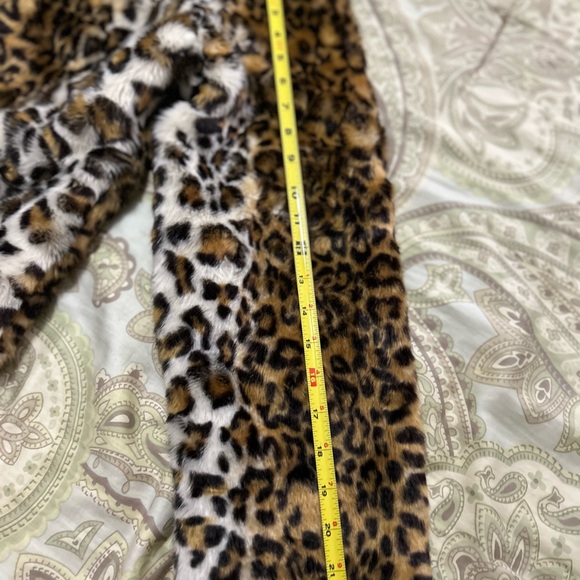 faux leopard fur coat by Lanshofei size large excellent condition - Picture 5 of 8